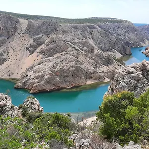 https://buffet-m-apartments-and-rooms-obrovac.hotelinzadar.com
