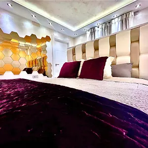suite-centro-parking-2-dormitorios-pondos.es-andalucia.com/